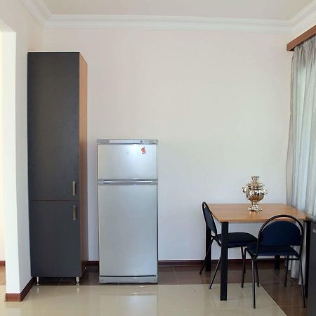 Family & Friends Guest House Dilijan Esterno foto
