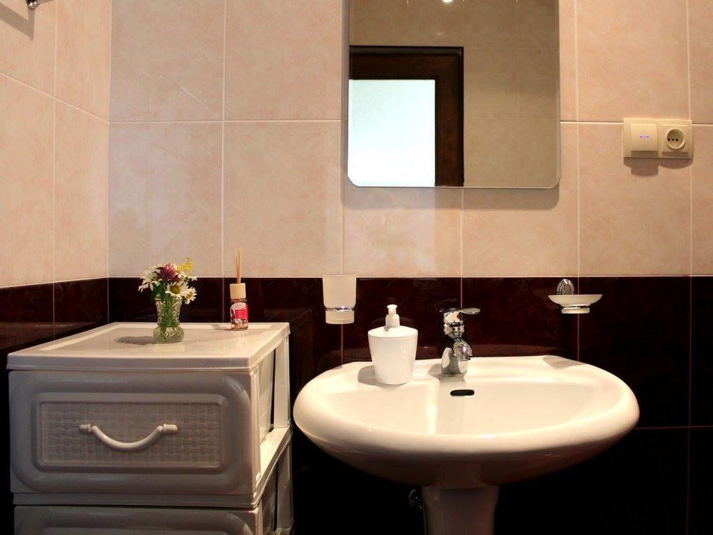 Family & Friends Guest House Dilijan Esterno foto